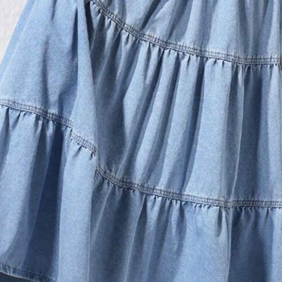 Light Wash Denim Jean Pockets Ruffle hem maxi Skirt - Picture 4 of 5